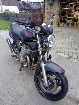 Predám Suzuki bandit gsf 600 po oprávenenej buracke - 2
