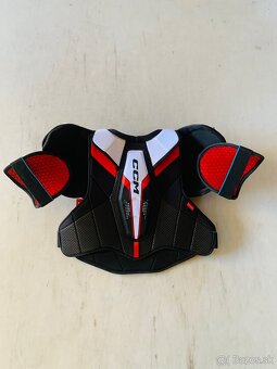 Predám chrániče ramien CCM Jetspeed FT680 SR nové - 2