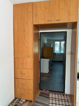 Čast skrine - 2