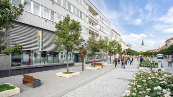 Na prenájom obchodné priestory na pešej zóne v centre mesta - 2
