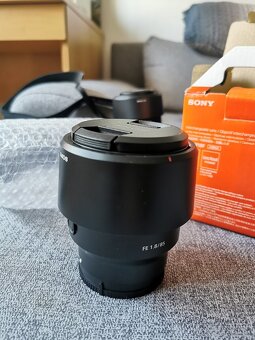 Objektiv Sony fe 85mm f 1.8 - 2