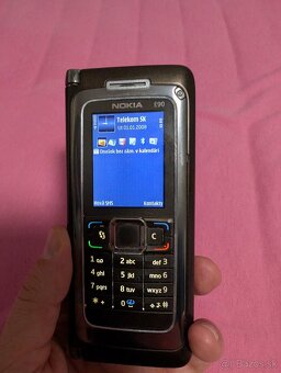 Nokia E90 - 2