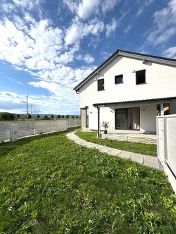 Predaj 3-izbový dom Slovenský Grob - 2