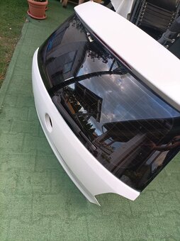 Predám kufrove dvere Polo 6r - 2