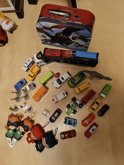 Balík autíčok - 2