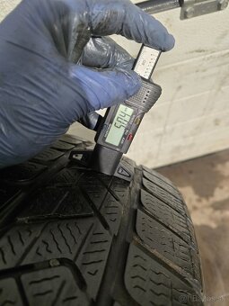 Zimné Pneu 215/55 R17 - 2