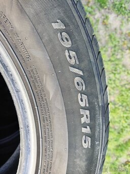 R15 195/65 - 2