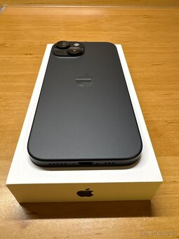 iPhone 15 128GB - 100% batéria - 2