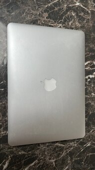 MacBook Air 13 palcový - 2