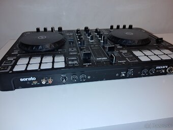 Dj konzola mixars serato - 2