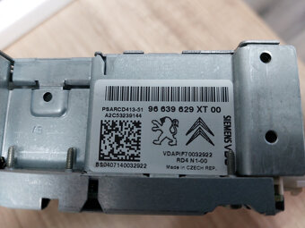autorádio originálne citroen c4 picasso rok 2007 - 2