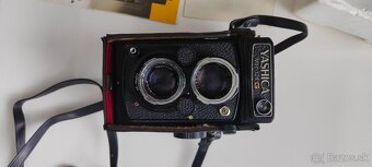 Yashica MAT-124G 66 - 2