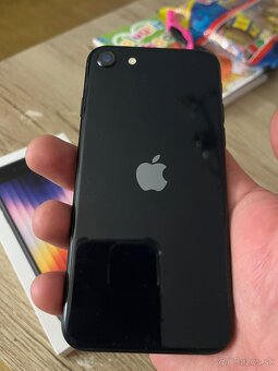 Predám IPhone SE 2022 128 GB - 2