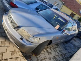 Honda Legend ka9 na náhradní díly rv. 2001 - 2