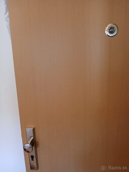 Vchodove protipožiarne bezpecnostne dvere do bytu aj do dom - 2