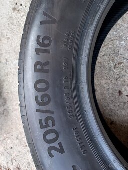 Continental 205/60 r16 - 2