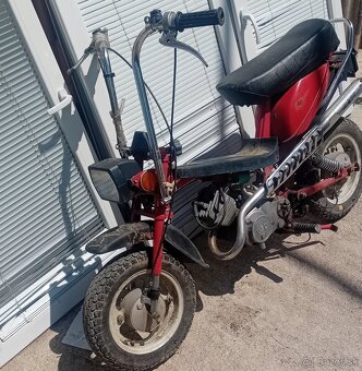 Predám moped celú triuchovcov nepojazdnom stave - 2