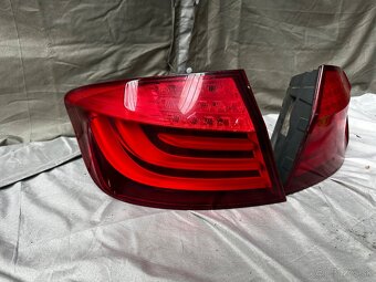 Bmw f10 zadné svetlá vonkajšie - 2