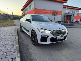 BMW X6 M50i xDrive - 2