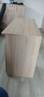 stôl + stolička - 2