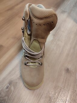 Púštne goratexove kanady - 2