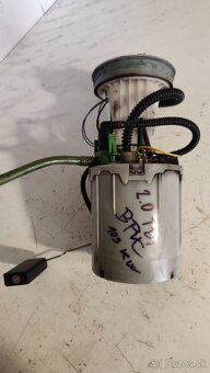 Podavacie čerpadlo Audi A4 B7 - 2