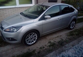 FORD FOCUS 1.6 BENZÍN - 2