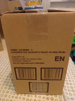 Pokemon TCG - Scarlet & Violet - 151 - Mini Tin Display Case - 2