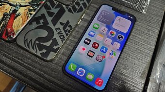 Apple iPhone 13 Pro 128GB - bat. 90% + príslušenstvo - 2