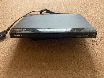 Predam DVD prehravac Sony - 2