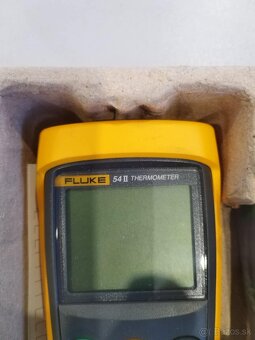 Fluke 54 II thermometer - 2