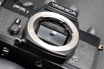 Yashica FR1 + Tokina EL 28mm f2.8 - 2
