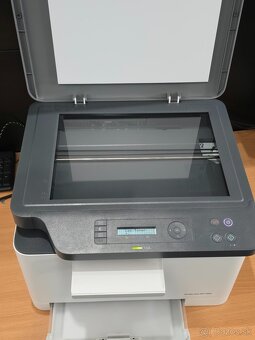 HP Color LaserJet MFP178MW - 2