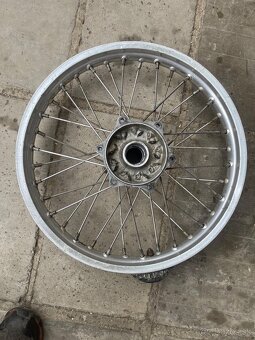 Predám zadné koleso rmz 450 - 2