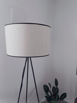 Predám stojacú lampu - 2