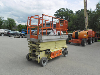 Nožnicová pracovná plošina JLG 3246ES - 2