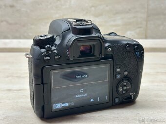 Canon EOS 77D - 2