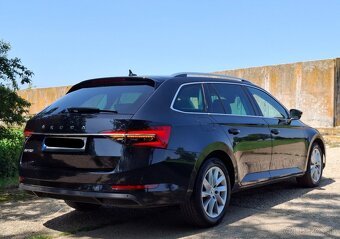 Škoda Superb Combi Premium EDICIA 2.0TDI DSG 140kW ŤAŽNÉ - 2
