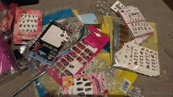 Vybava pre manikerku - 2