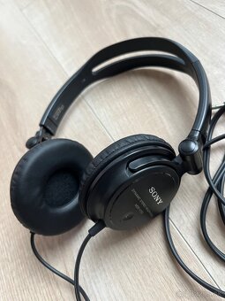 Sluchadla SONY MDR-V150 - 2