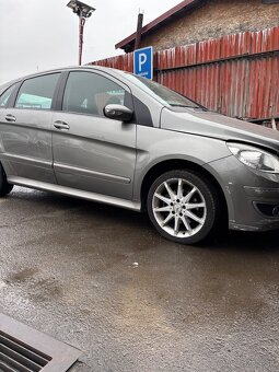 Mercedes w245 B200 turbo benzin - 2