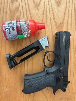 Airsoftka cz 75d compact - 2
