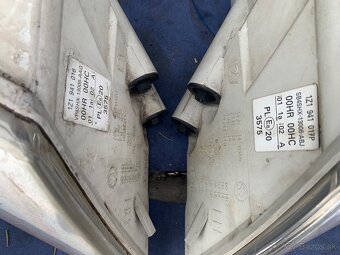 Predam predne svetla Skoda Octavia II - 2