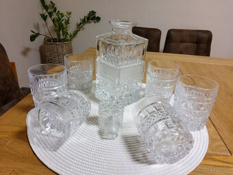 stará súprava na whisky s nádherným brusom 1 + 6 - 2