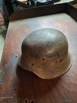 Predam vojenskú helmu - 2