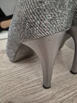 Dámske spoločenské topanky veľkosť 39 - 2