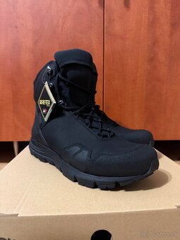 Predám stredné topánky Goretex - 2
