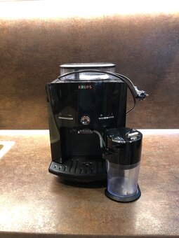 Predám kávovar KRUPS EA829810 espresso - 2