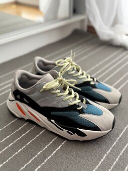Predám Adidas yeezy 700 wave runner - 2