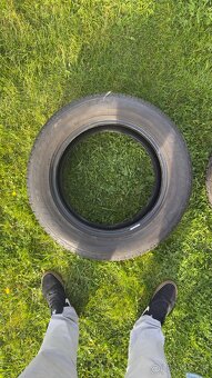 Predám letné pneumatiky Bridgestone Dueler H/P 235/55 r17 - 2